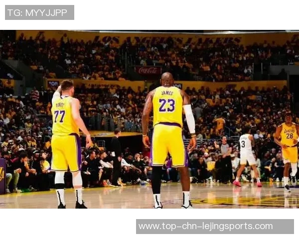 骑士与湖人精彩对决全场录像回放及赛后分析分享
